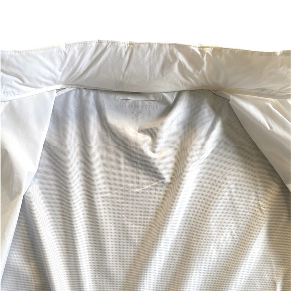 New Lululemon Men’s Active Lightweight Running Jacket - White - Medium - Picture 12 of 12